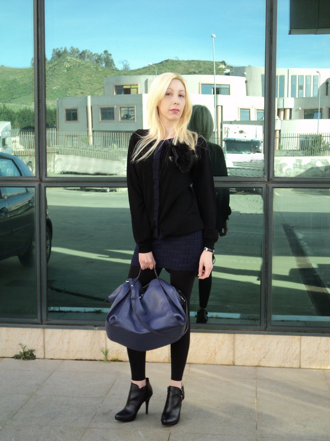 navy-black-outfit