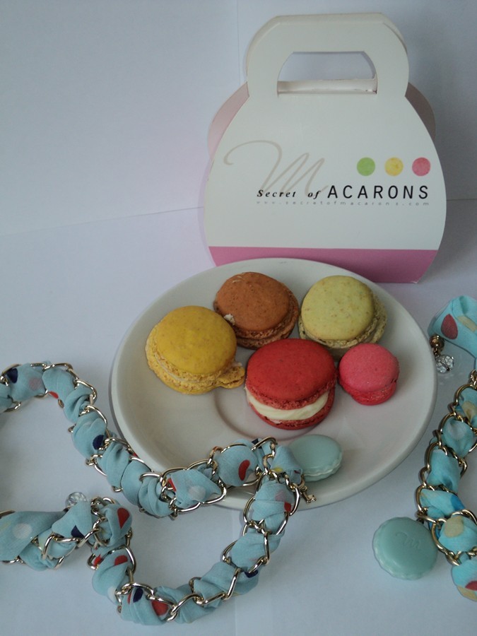 secret-of-macarons-foulard-azzurro